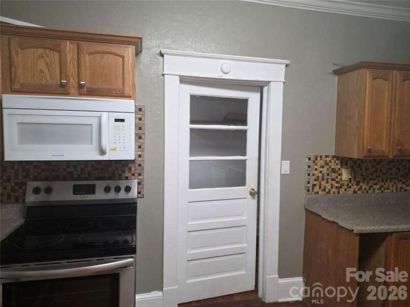 521 Bringle Ferry Road, Salisbury, NC 28144.  MLS# CAR4365308, YatesRealty ID 12904. Kitchen 3
