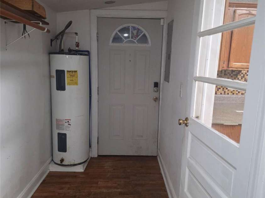 521 Bringle Ferry Road, Salisbury, NC 28144.  MLS# CAR4365308, YatesRealty ID 12904. Laundry Room