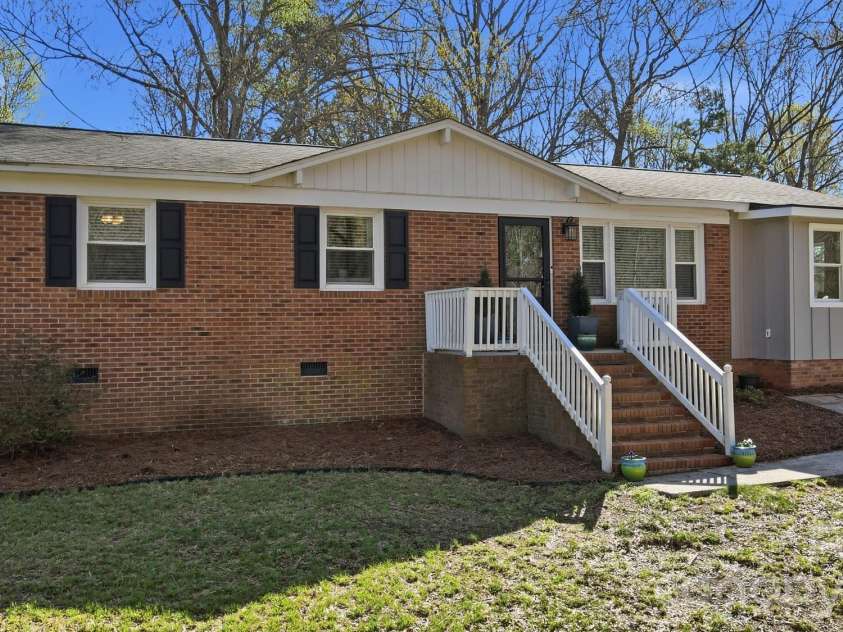 1319 North Hills Drive, Monroe, NC 28110.  MLS# CAR4355748, YatesRealty ID 12905. 