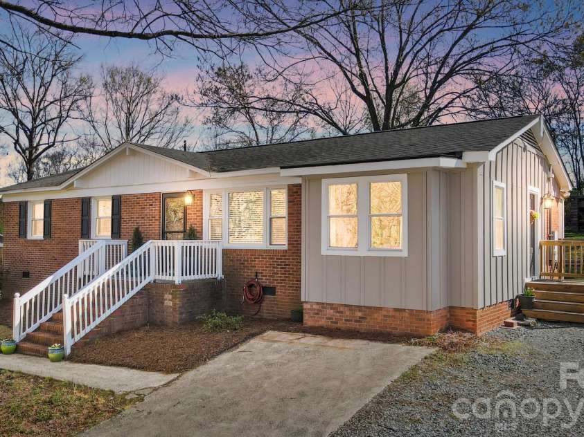 1319 North Hills Drive, Monroe, NC 28110.  MLS# CAR4355748, YatesRealty ID 12905. 