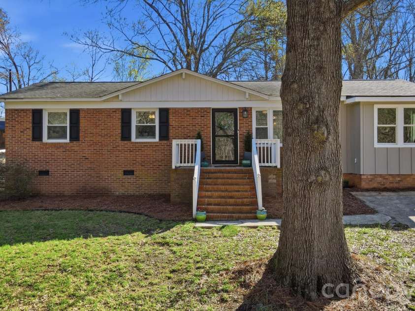 1319 North Hills Drive, Monroe, NC 28110.  MLS# CAR4355748, YatesRealty ID 12905. 