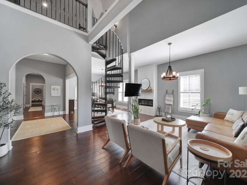1517 Parkwood Avenue, Charlotte, NC 28205.  MLS# CAR4250923, YatesRealty ID 12908. 