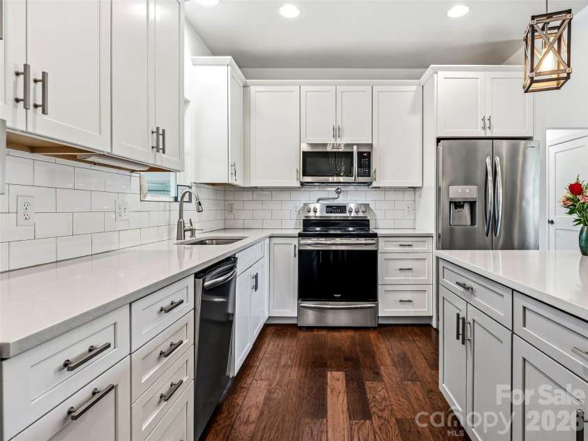 144 Hidden Knoll Drive, Hendersonville, NC 28792.  MLS# CAR4371200, YatesRealty ID 12909. 