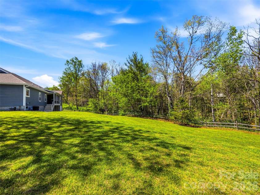 144 Hidden Knoll Drive, Hendersonville, NC 28792.  MLS# CAR4371200, YatesRealty ID 12909. 