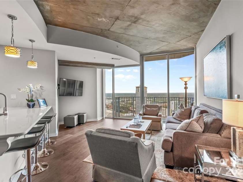 210 Church Street, Charlotte, NC 28202.  MLS# CAR4330610, YatesRealty ID 1291. 