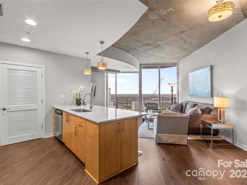 210 Church Street, Charlotte, NC 28202.  MLS# CAR4330610, YatesRealty ID 1291. 