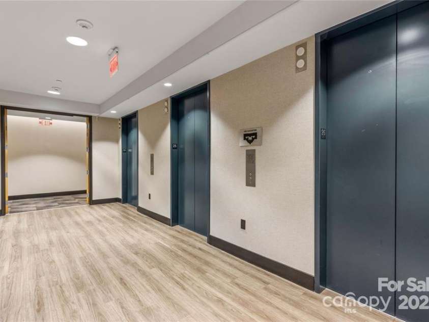 210 Church Street, Charlotte, NC 28202.  MLS# CAR4330610, YatesRealty ID 1291. 