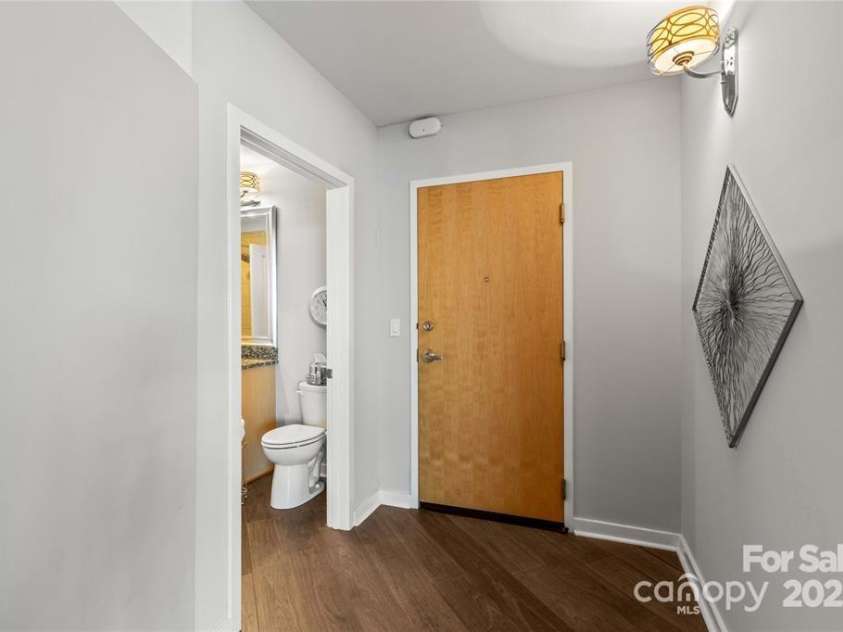 210 Church Street, Charlotte, NC 28202.  MLS# CAR4330610, YatesRealty ID 1291. 