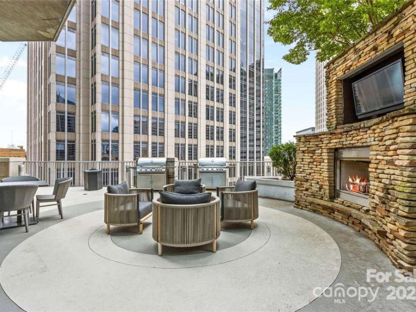 210 Church Street, Charlotte, NC 28202.  MLS# CAR4330610, YatesRealty ID 1291. 