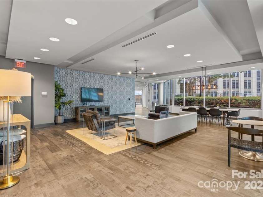 210 Church Street, Charlotte, NC 28202.  MLS# CAR4330610, YatesRealty ID 1291. 