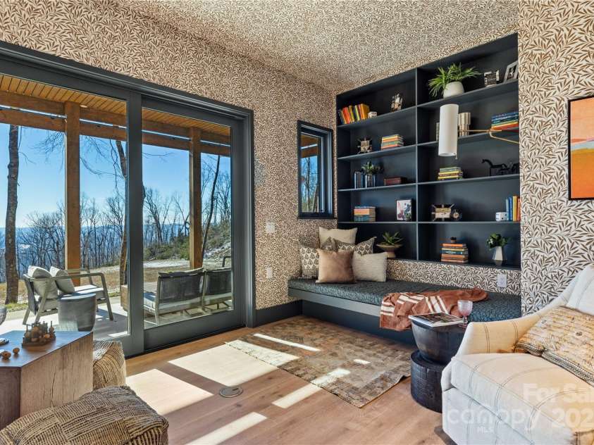 432 Garden Trail, Hendersonville, NC 28792.  MLS# CAR4217573, YatesRealty ID 1291. Flex Bedroom / Office