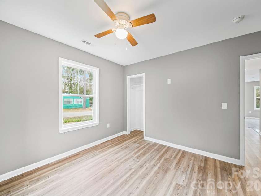 4913 Jones Street, Columbia, SC 29203.  MLS# CAR4336641, YatesRealty ID 1291. Primary Bedroom View 1