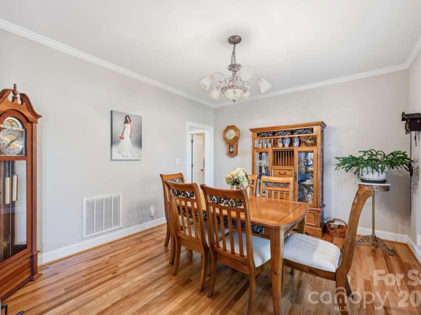 145 Blue Grass Circle, Mooresville, NC 28117.  MLS# CAR4369694, YatesRealty ID 12910. Dining Room