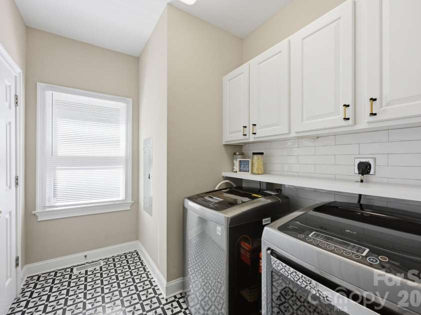 145 Blue Grass Circle, Mooresville, NC 28117.  MLS# CAR4369694, YatesRealty ID 12910. Laundry Room