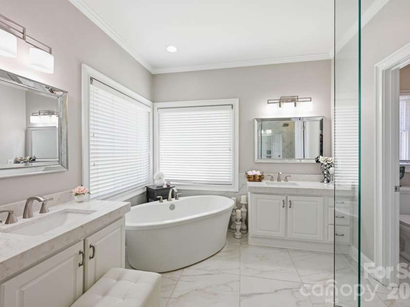 145 Blue Grass Circle, Mooresville, NC 28117.  MLS# CAR4369694, YatesRealty ID 12910. Primary Bath