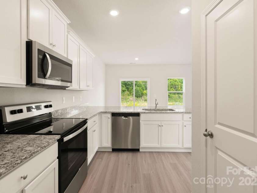 3342 Strong Box Lane, Gastonia, NC 28052.  MLS# CAR4257203, YatesRealty ID 12910. 