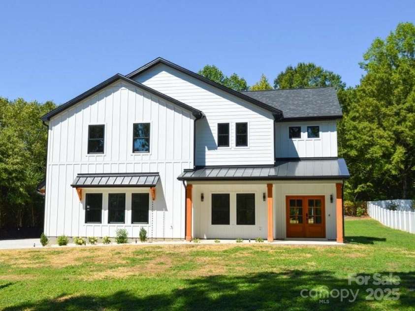 3455 Shiloh Church Road, Davidson, NC 28036.  MLS# CAR4298489, YatesRealty ID 12911. 