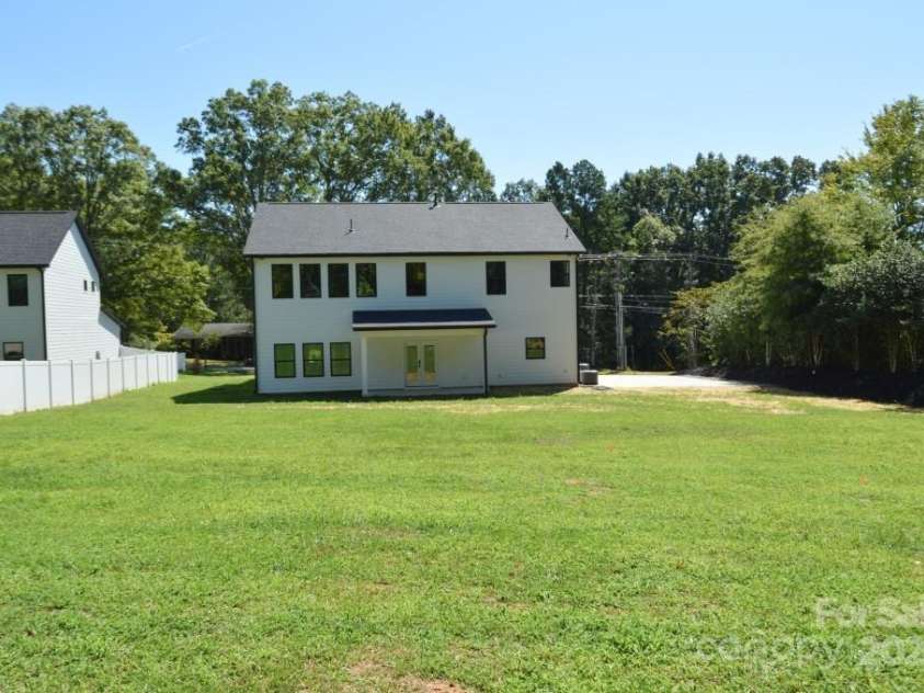 3455 Shiloh Church Road, Davidson, NC 28036.  MLS# CAR4298489, YatesRealty ID 12911. 