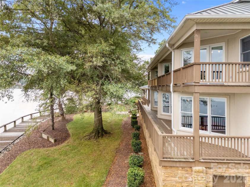 1890 Yacht Club Drive, Denver, NC 28037.  MLS# CAR4305437, YatesRealty ID 12913. 