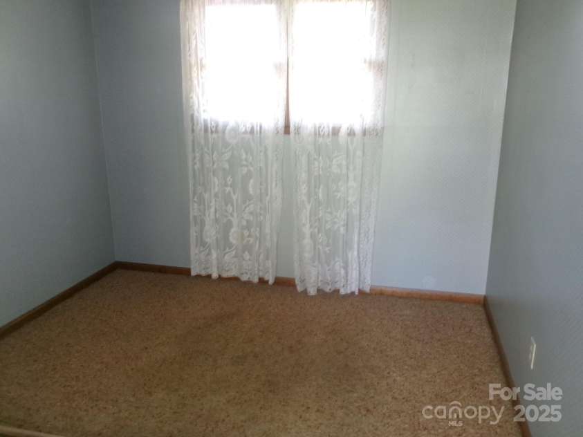 2583 Robinson Road, Newton, NC 28658.  MLS# CAR4257488, YatesRealty ID 12913. 