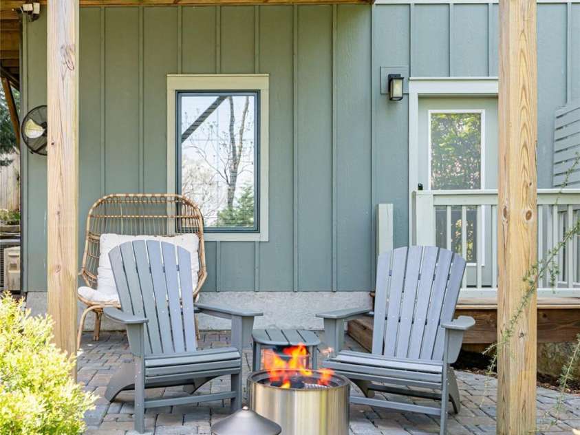 123 Brucemont Circle, Asheville, NC 28806.  MLS# CAR4243133, YatesRealty ID 12914. Lovely lower level patio off yard