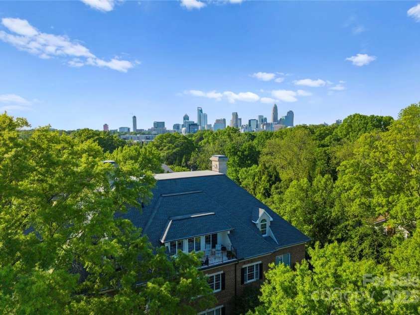 974 Queens Road, Charlotte, NC 28207.  MLS# CAR4249816, YatesRealty ID 12915. 