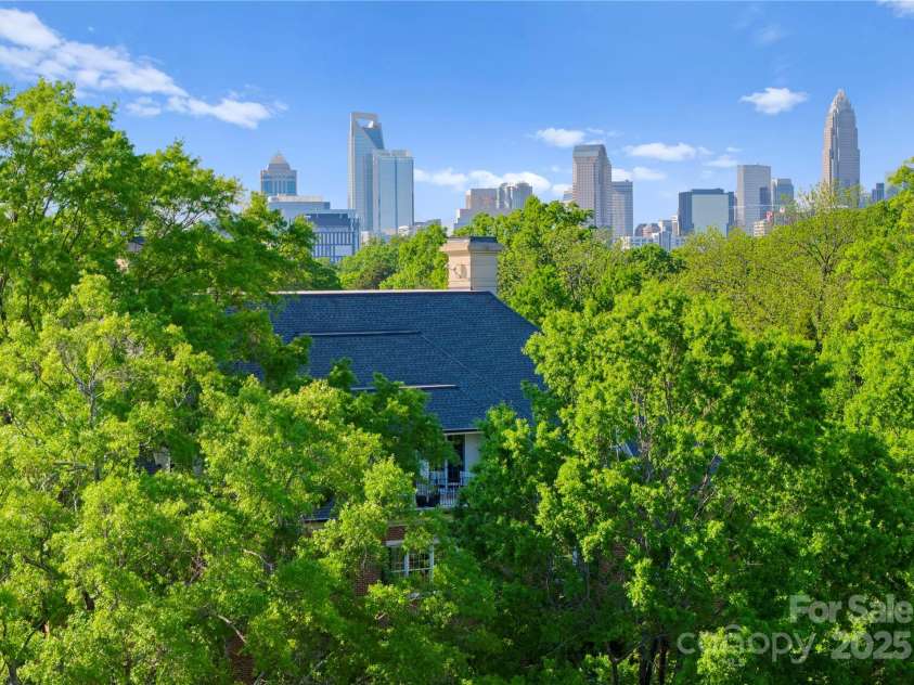 974 Queens Road, Charlotte, NC 28207.  MLS# CAR4249816, YatesRealty ID 12915. 