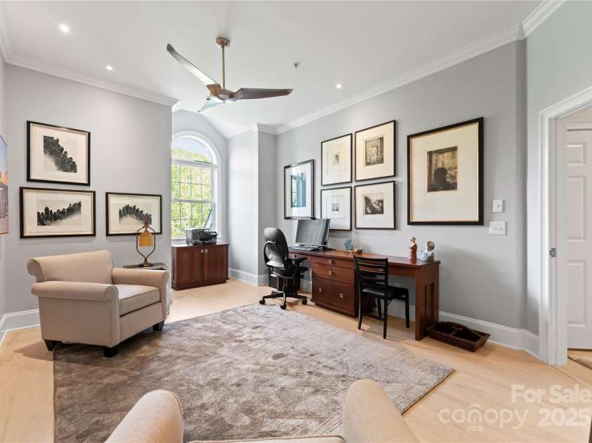 974 Queens Road, Charlotte, NC 28207.  MLS# CAR4249816, YatesRealty ID 12915. 