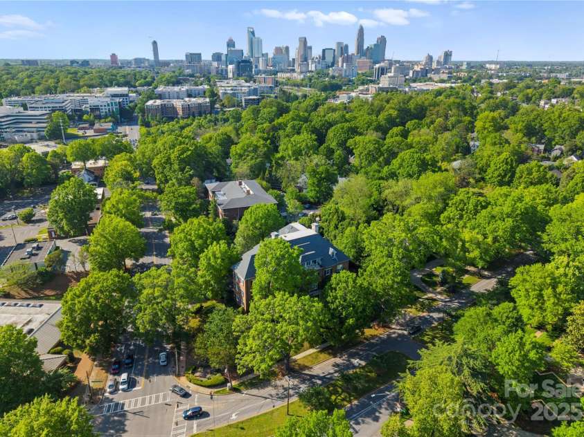 974 Queens Road, Charlotte, NC 28207.  MLS# CAR4249816, YatesRealty ID 12915. 