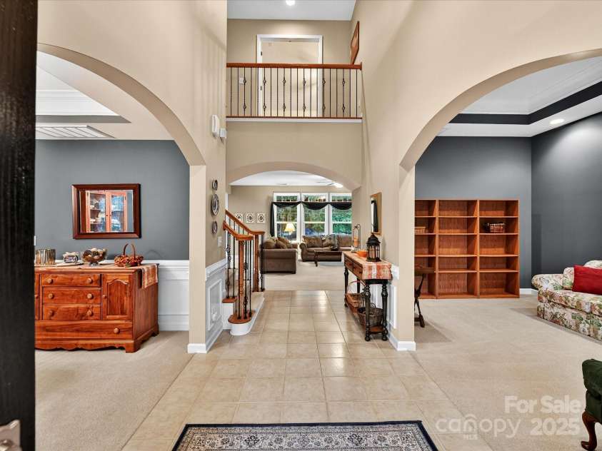 8004 Penman Springs Drive, Waxhaw, NC 28173.  MLS# CAR4334405, YatesRealty ID 12917. 