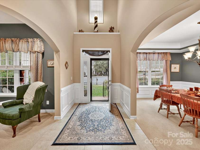 8004 Penman Springs Drive, Waxhaw, NC 28173.  MLS# CAR4334405, YatesRealty ID 12917. 