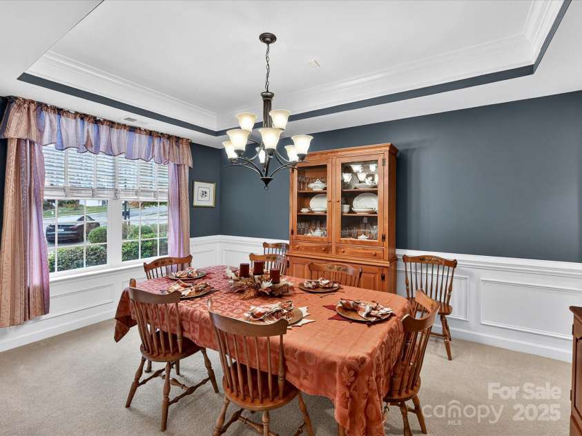 8004 Penman Springs Drive, Waxhaw, NC 28173.  MLS# CAR4334405, YatesRealty ID 12917. 