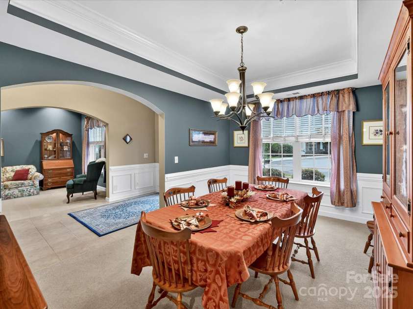8004 Penman Springs Drive, Waxhaw, NC 28173.  MLS# CAR4334405, YatesRealty ID 12917. 