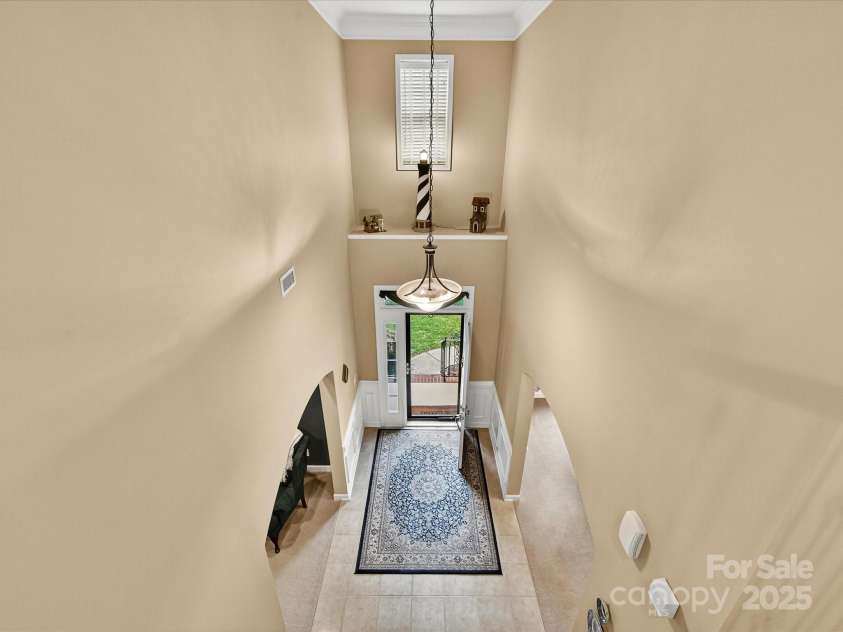 8004 Penman Springs Drive, Waxhaw, NC 28173.  MLS# CAR4334405, YatesRealty ID 12917. 