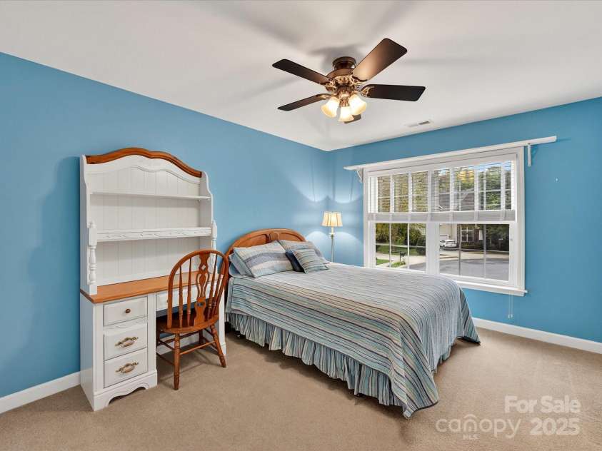 8004 Penman Springs Drive, Waxhaw, NC 28173.  MLS# CAR4334405, YatesRealty ID 12917. 