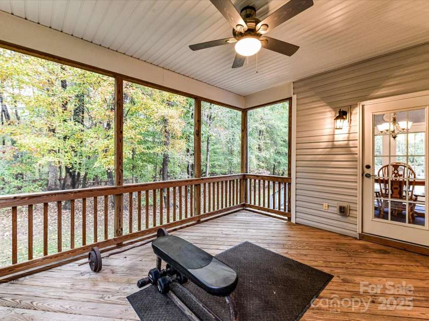 8004 Penman Springs Drive, Waxhaw, NC 28173.  MLS# CAR4334405, YatesRealty ID 12917. 