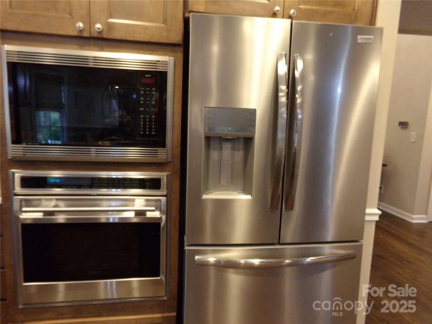 7218 Alexander Farm Road, Monroe, NC 28110.  MLS# CAR4238823, YatesRealty ID 12919. Kitchen appliances