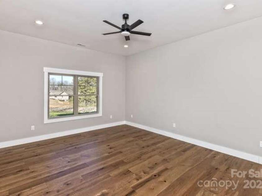 105 Sheila Wynne Drive, Fletcher, NC 28732.  MLS# CAR4330203, YatesRealty ID 1292. 