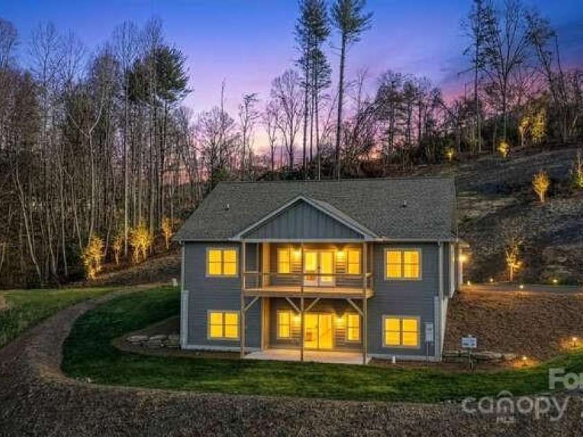 105 Sheila Wynne Drive, Fletcher, NC 28732.  MLS# CAR4330203, YatesRealty ID 1292. Digital staging lights