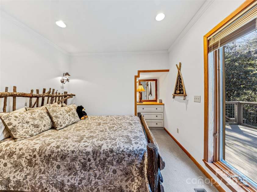 3668 West Club Boulevard, Lake Toxaway, NC 28747.  MLS# CAR4227059, YatesRealty ID 1292. 