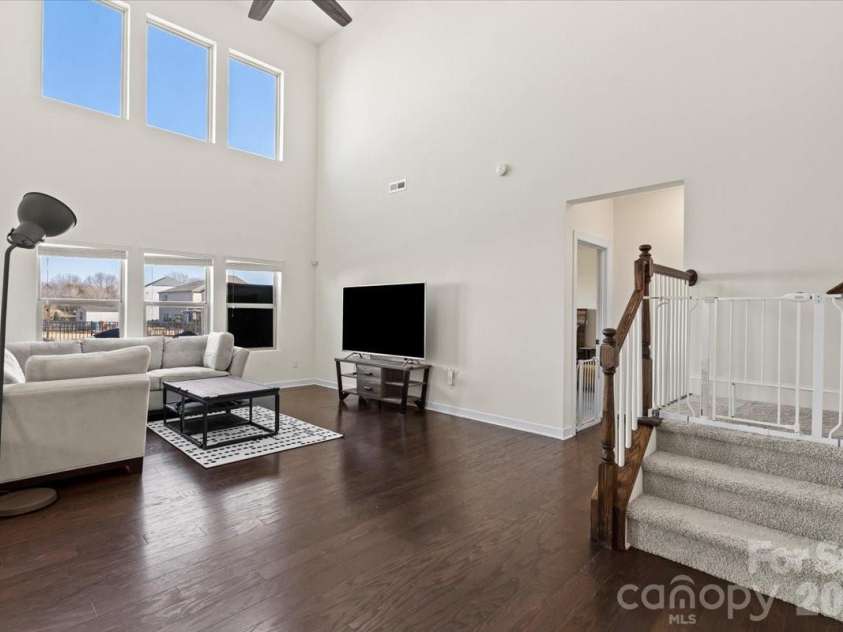 7222 Rupell Drive, Charlotte, NC 28273.  MLS# CAR4345659, YatesRealty ID 12921. 