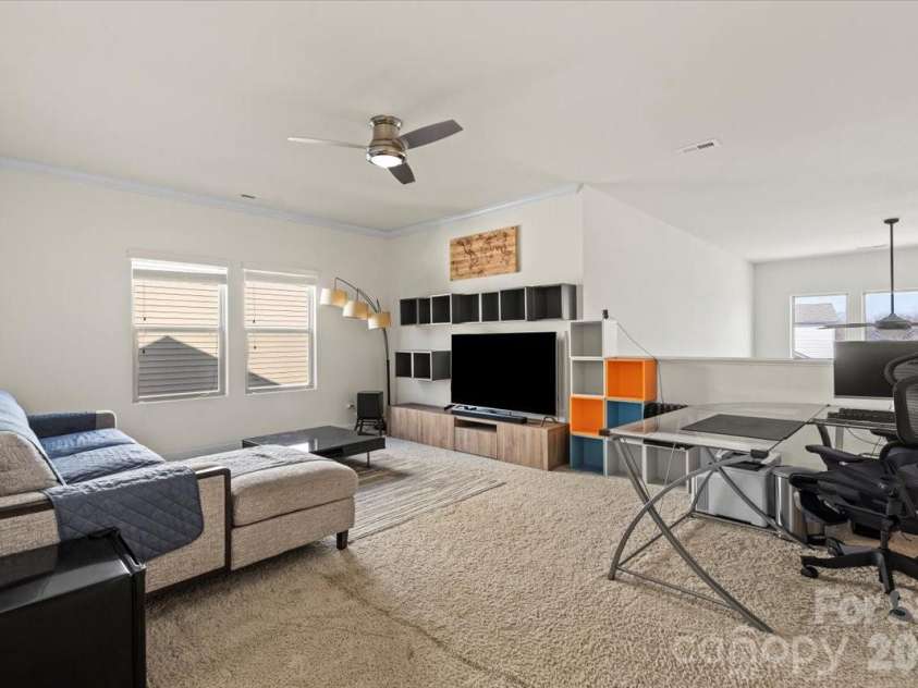 7222 Rupell Drive, Charlotte, NC 28273.  MLS# CAR4345659, YatesRealty ID 12921. 