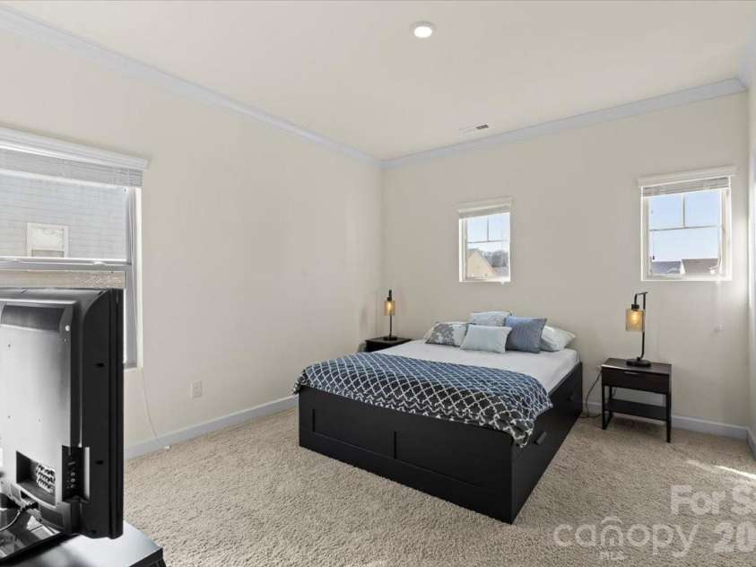 7222 Rupell Drive, Charlotte, NC 28273.  MLS# CAR4345659, YatesRealty ID 12921. 