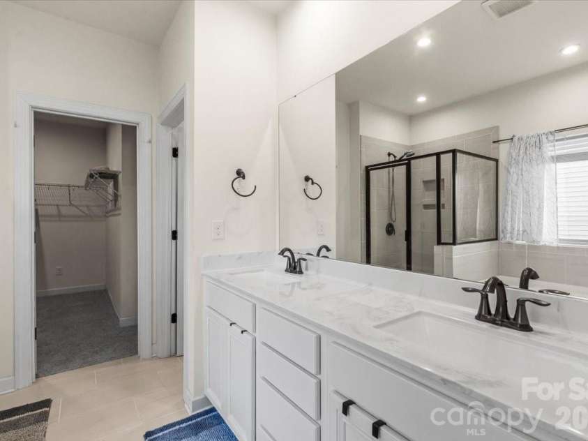 7222 Rupell Drive, Charlotte, NC 28273.  MLS# CAR4345659, YatesRealty ID 12921. 