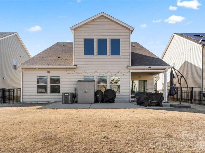 7222 Rupell Drive, Charlotte, NC 28273.  MLS# CAR4345659, YatesRealty ID 12921. 