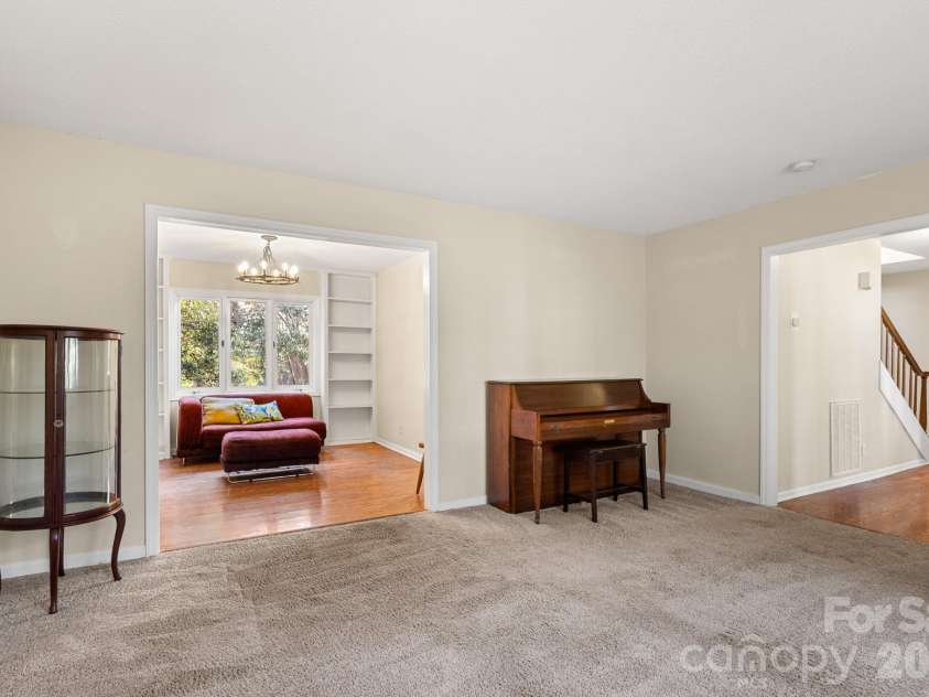 9118 Windjammer Drive, Tega Cay, SC 29708.  MLS# CAR4346200, YatesRealty ID 12922. 
