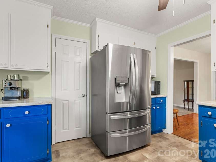 9118 Windjammer Drive, Tega Cay, SC 29708.  MLS# CAR4346200, YatesRealty ID 12922. 
