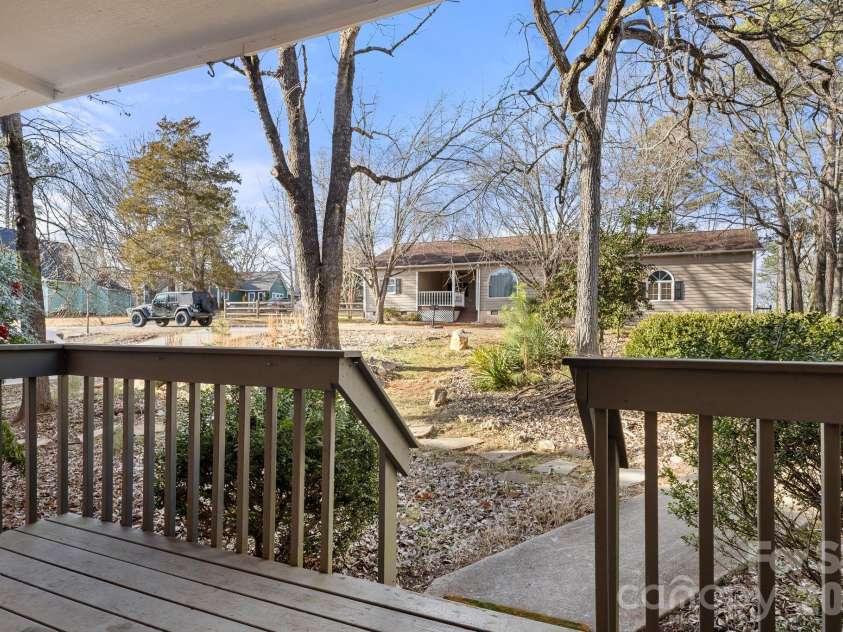 9118 Windjammer Drive, Tega Cay, SC 29708.  MLS# CAR4346200, YatesRealty ID 12922. 