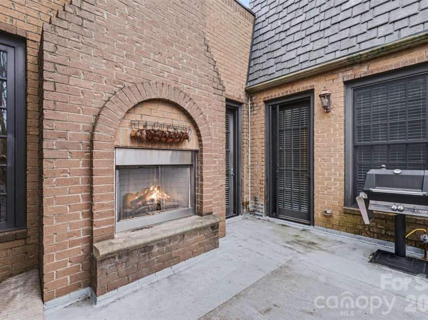 3276 Park Road, Charlotte, NC 28209.  MLS# CAR4349731, YatesRealty ID 12923. Balcony Attached to Unit