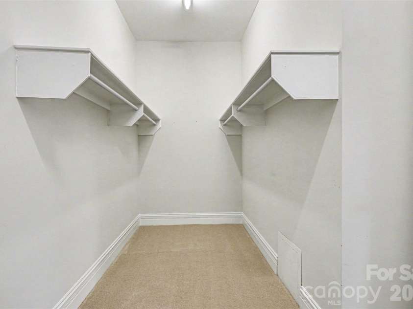 3276 Park Road, Charlotte, NC 28209.  MLS# CAR4349731, YatesRealty ID 12923. Walk in Closet Side Angle